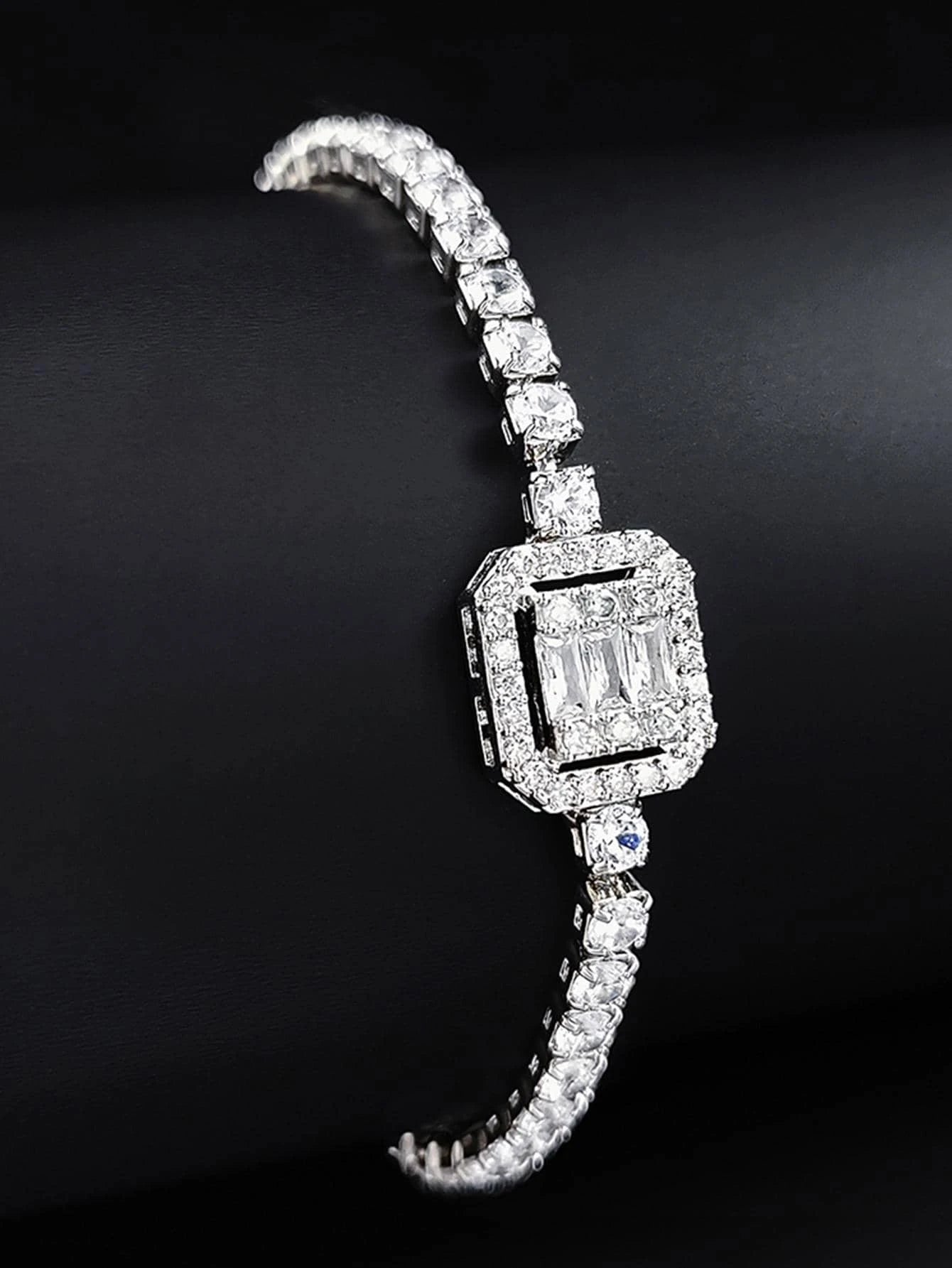 Glamorous Cubic Zirconia Geometric Bracelet