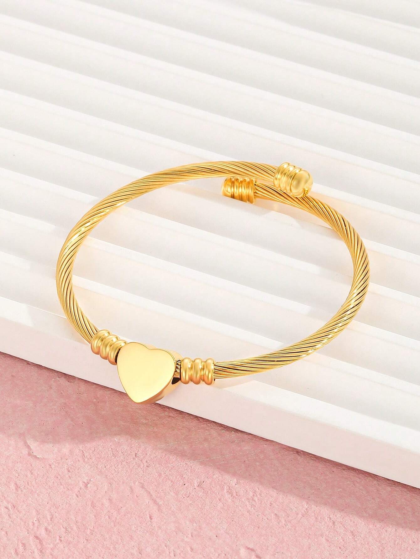 Simple Heart Bangle Bracelet