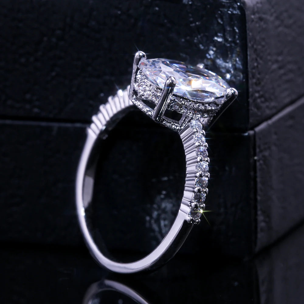 Brilliant Stone Ring Band