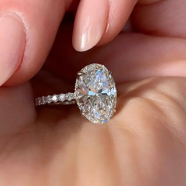 Brilliant Stone Ring Band
