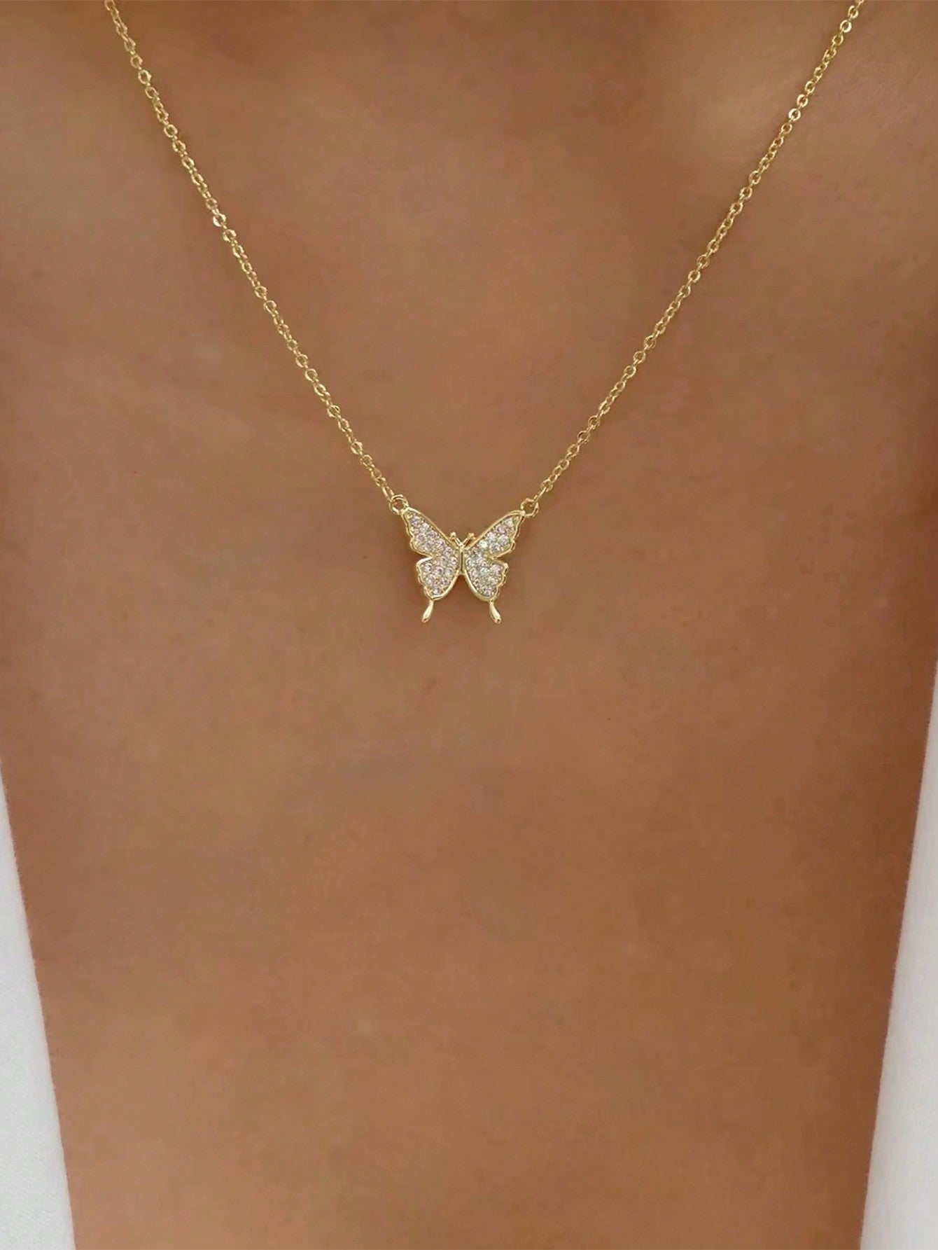 Full Rhinestone Butterfly Shaped Necklace