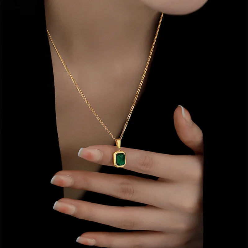  Green Zircon Pendant Necklace 